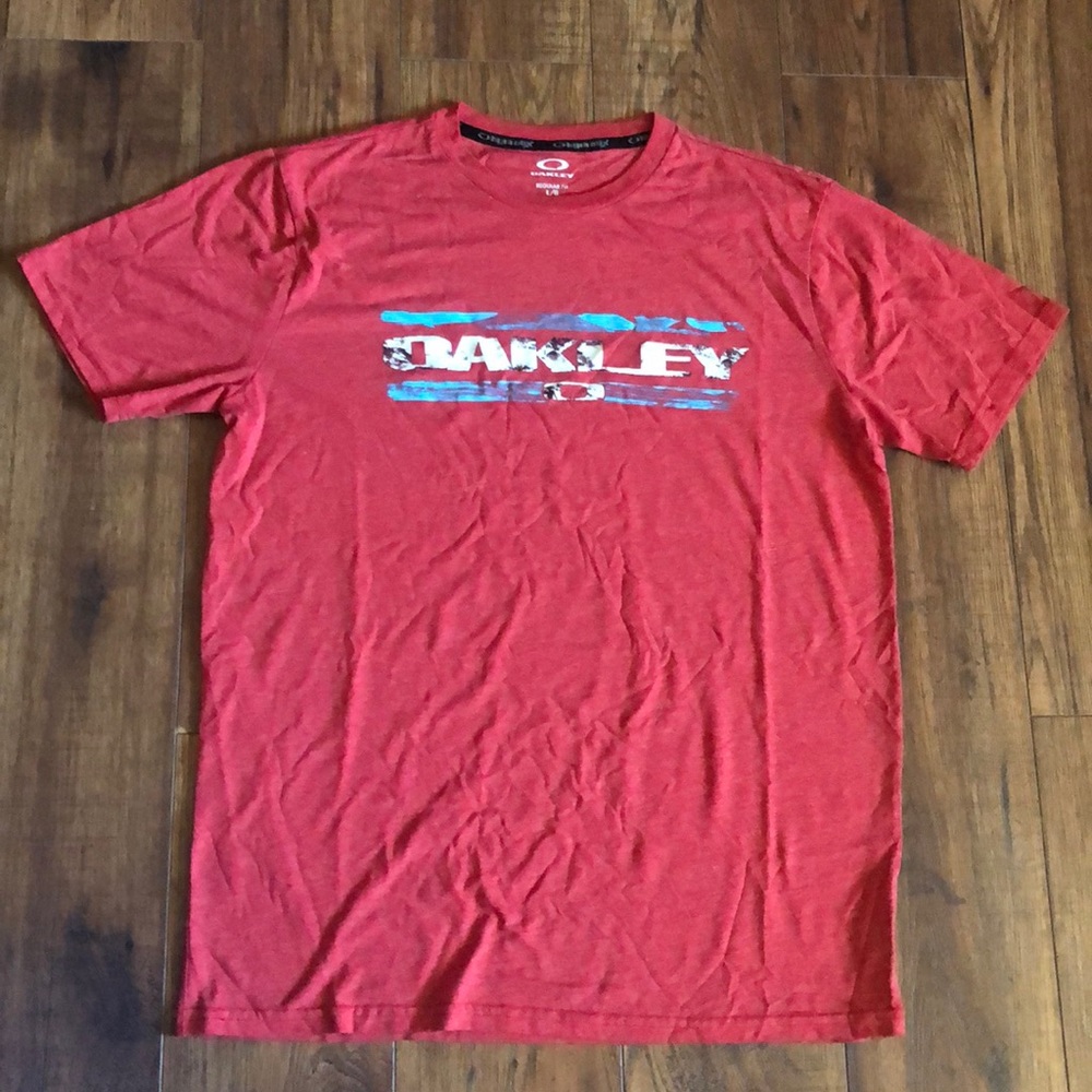 Oakley T-Shirt